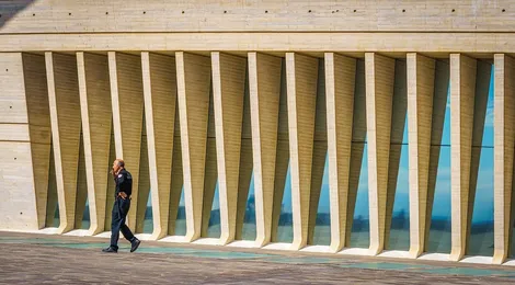 Lezing over wat kunst met werk kan doen